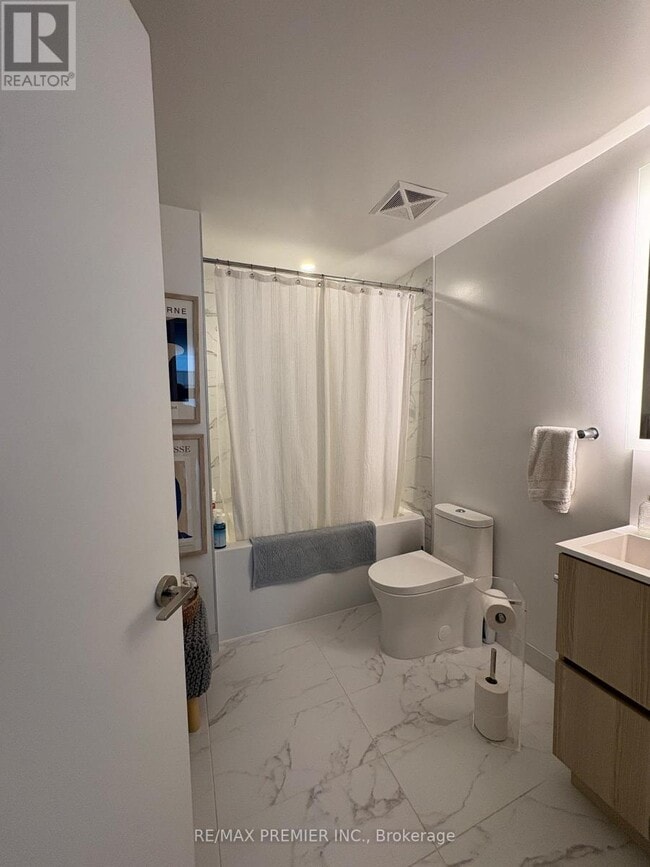 Building Photo - 251 Masonry Wy