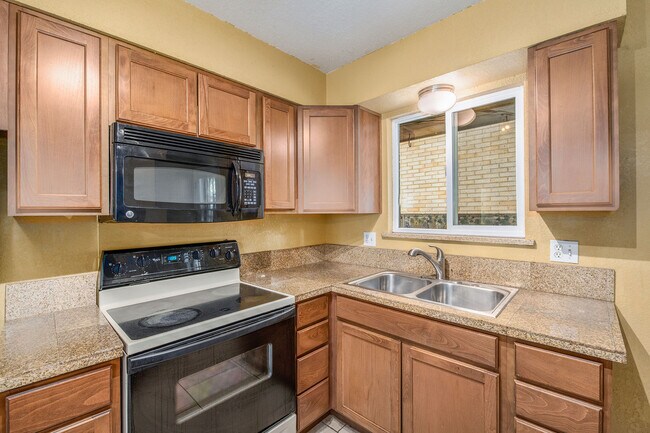 Foto del edificio - 3557 Alcott St