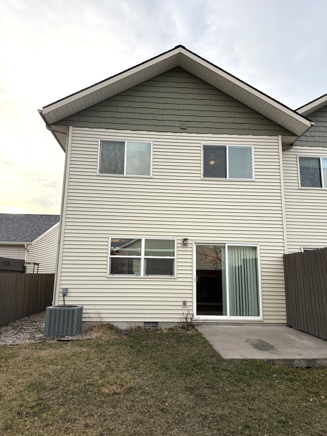 Building Photo - 205 Cooperative Way