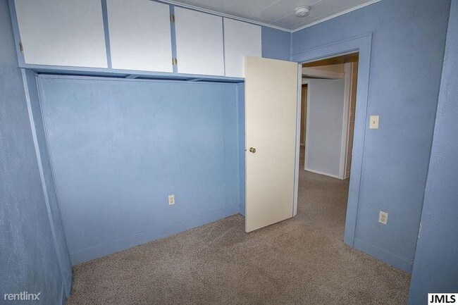 Building Photo - 3 br, 1 bath House - 407 S Maurice Ave