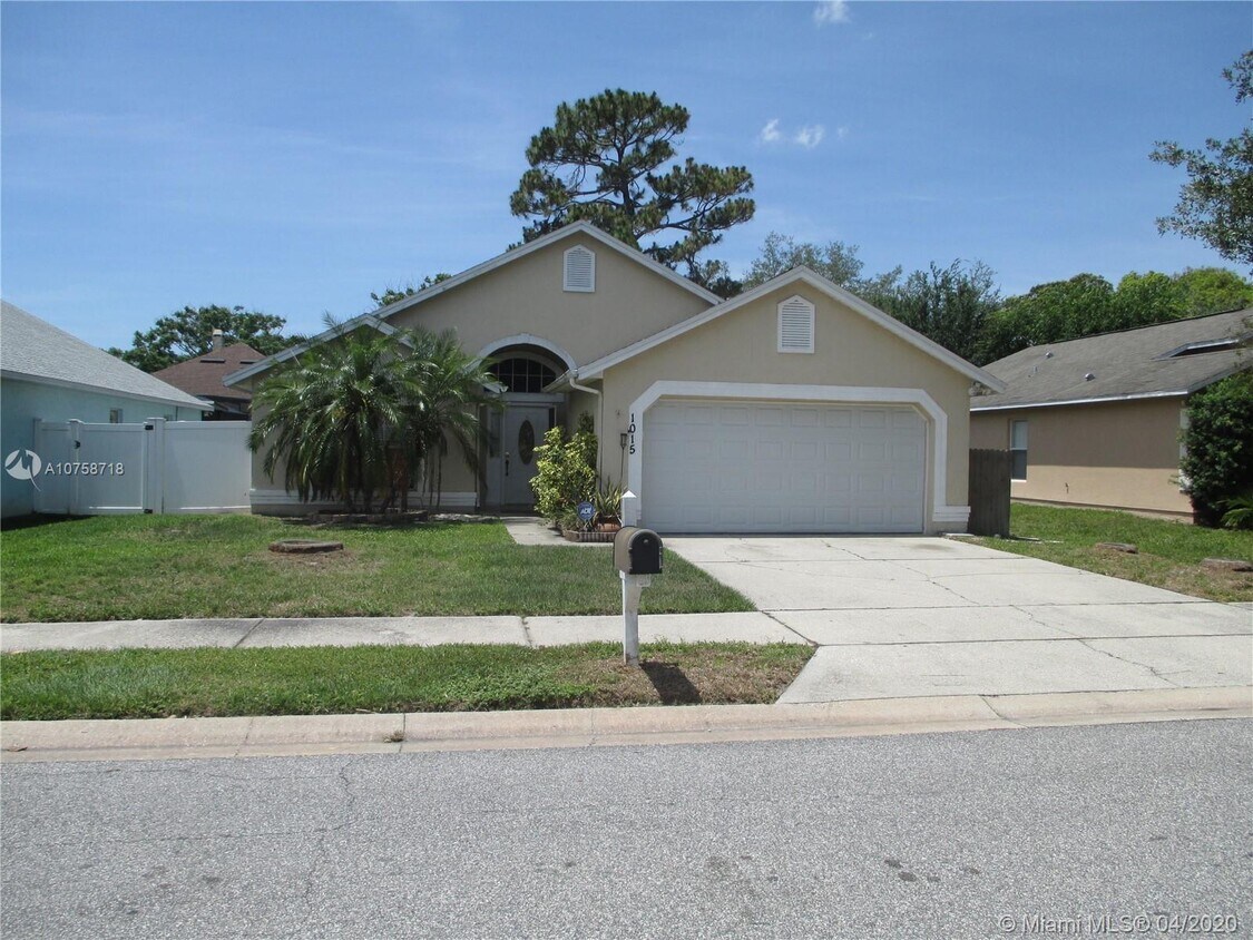 1015 Sugarberry Trail, Oviedo, FL 32765 House for Rent in Oviedo, FL