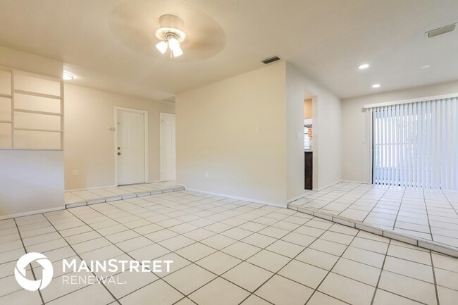 Building Photo - 4024 Gingold St