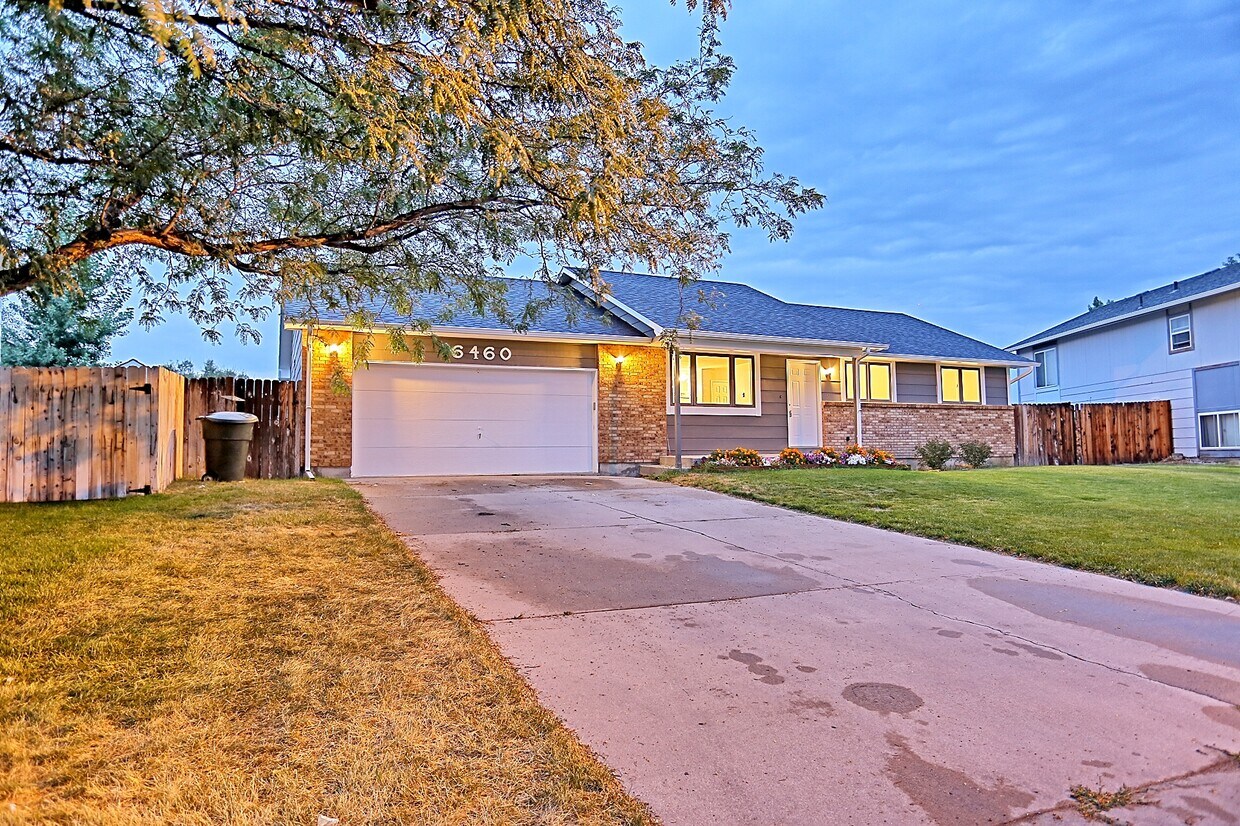 Primary Photo - 6460 Indian Wells Dr