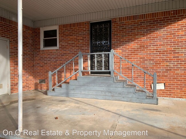 Building Photo - 2 br, 1 bath House - 706 E. South Street