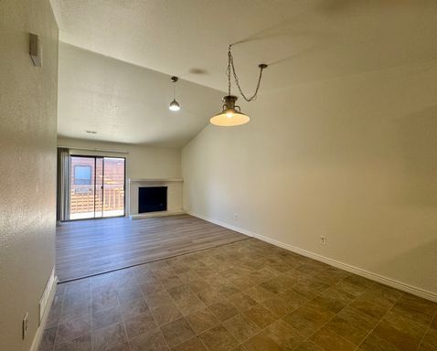 Foto del edificio - Spacious 2 Bed 2 Bath Condo in Aurora! Acr...