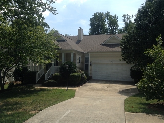 Building Photo - 2721 Grosbeak Ln