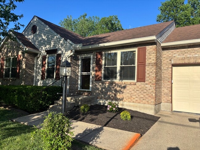 Photo - 1708 Deer Run Dr House