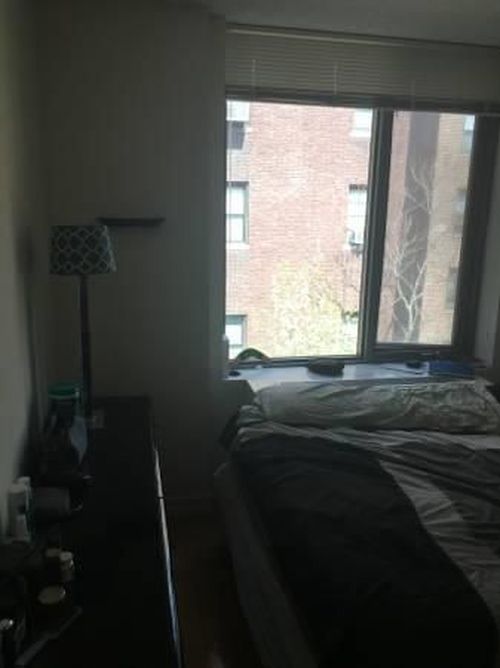Foto del edificio - 321 W 54th St