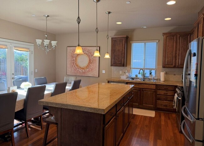 Foto del edificio - Tigard home with High-end Finishes - Large...
