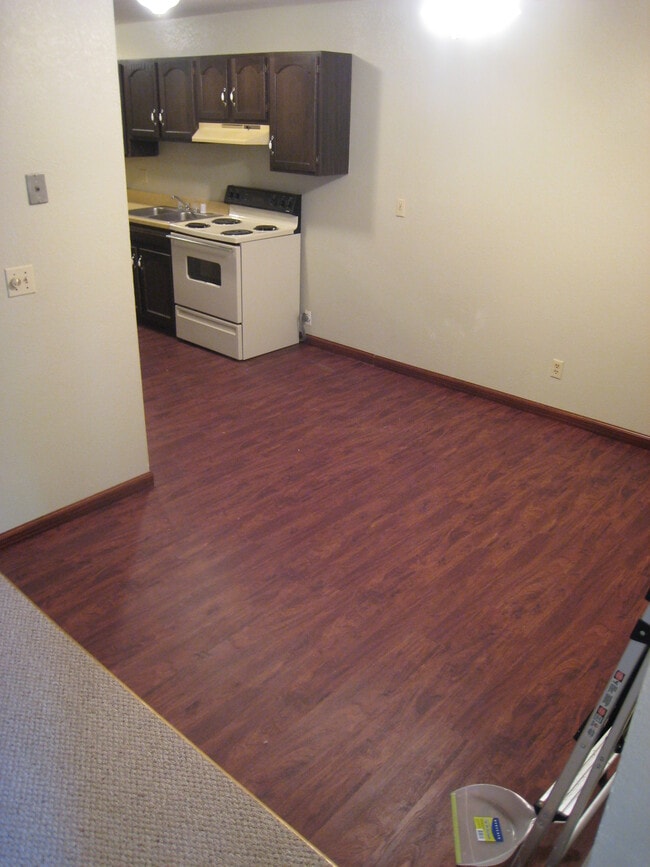 Building Photo - 209 Royal Ct