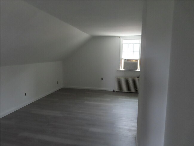 Building Photo - 4 Granada Pkwy
