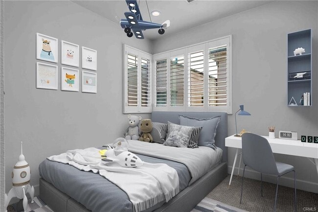 Building Photo - 5828 S Sparrow Ct