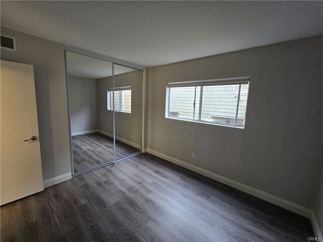 Building Photo - 2512 Ocean Blvd