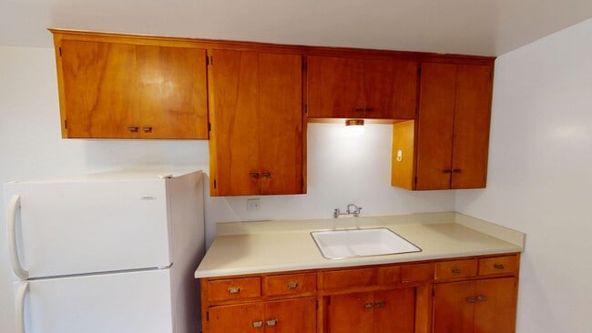 Building Photo - 1030 Isabella Ave