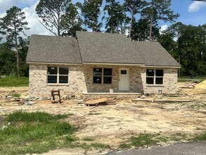 Building Photo - 659 N Washington St