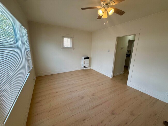 Building Photo - 1730 E. 7th St.