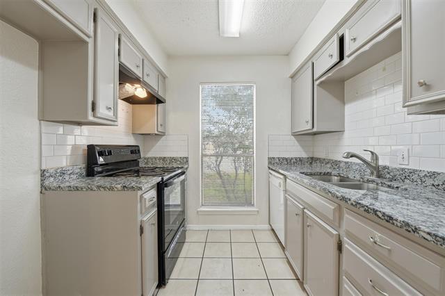 Foto del edificio - 2728 Westchester Dr