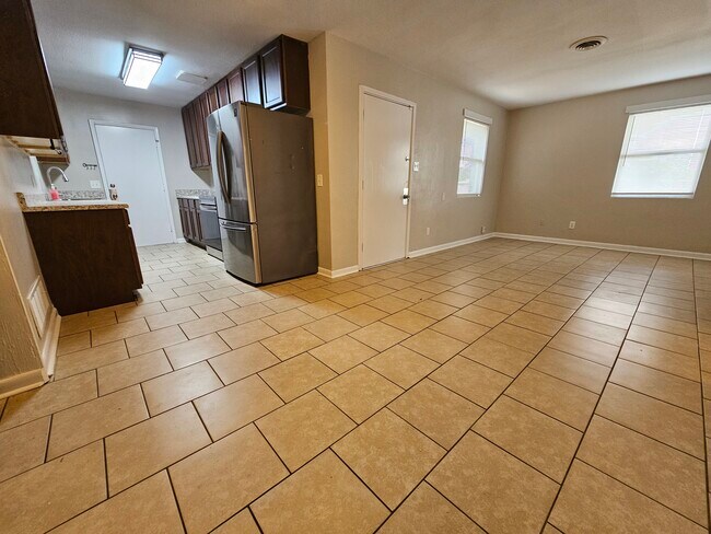 Foto del edificio - 75 S Madison Dr