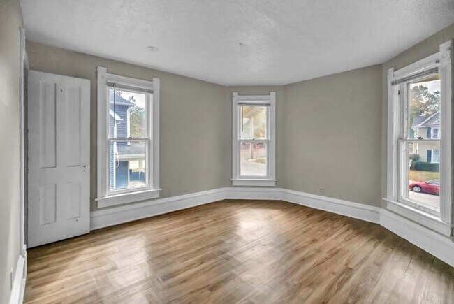 Foto del edificio - 1120 1/2 Washington St