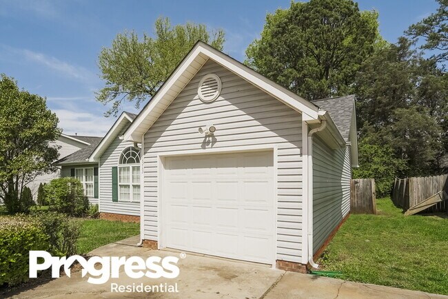 Building Photo - 1313 Grass Meadows Ct