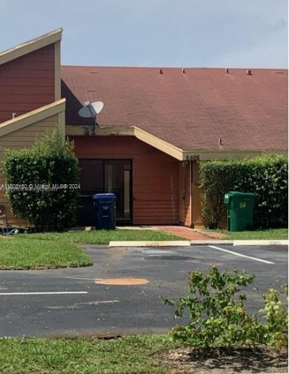 Foto del edificio - 5505 NW 24th St