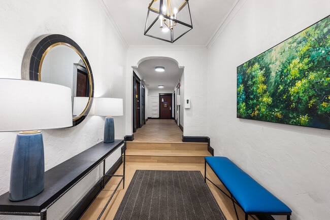 D Lobby - Ridley Manor