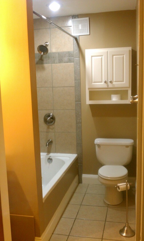 4914 Devonshire Ave, Saint Louis, MO 63109 Apartments in Saint Louis