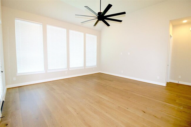 Foto del edificio - 2211 Almond Creek Ln