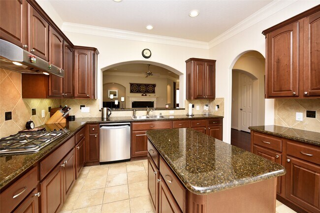 Building Photo - 1226 Sopris Dr