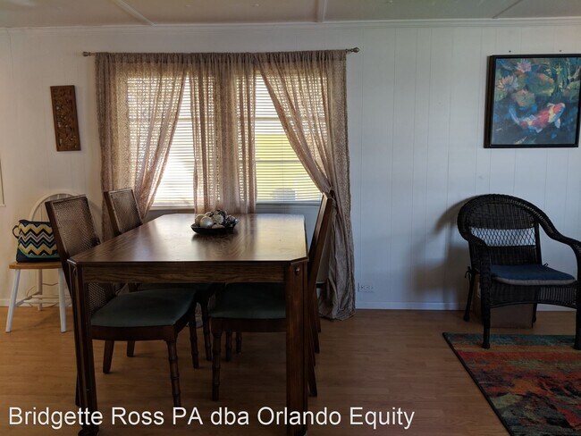 Foto del edificio - 2 br, 1.5 bath House - 617 N. Tamiami Tr. ...