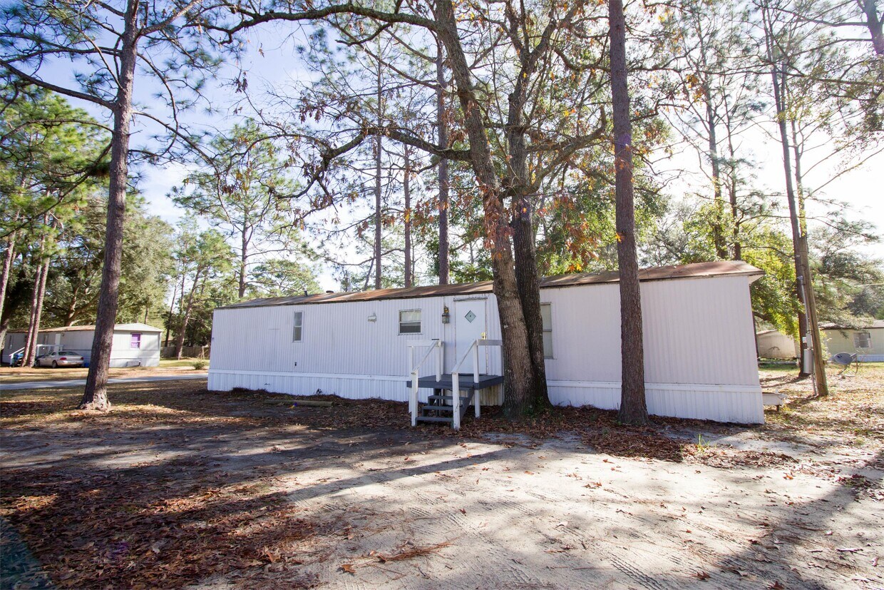 Foto principal - 11 Thrasher Ln W