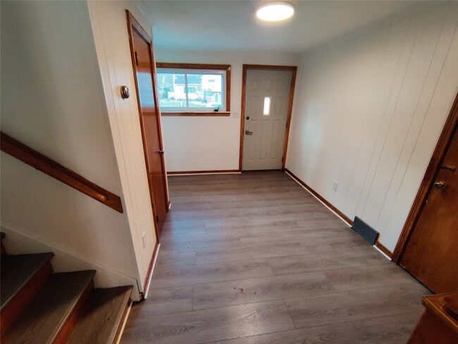 Building Photo - 809 Murray Hill Rd