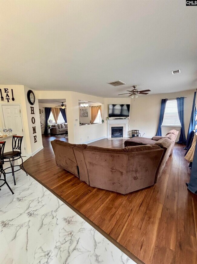 Foto del edificio - 433 Indigo Ridge Dr