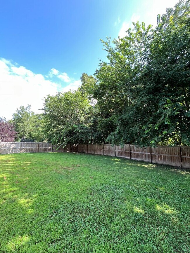 Foto del edificio - Remodeled 3 bedroom 2 bath home, all new! ...