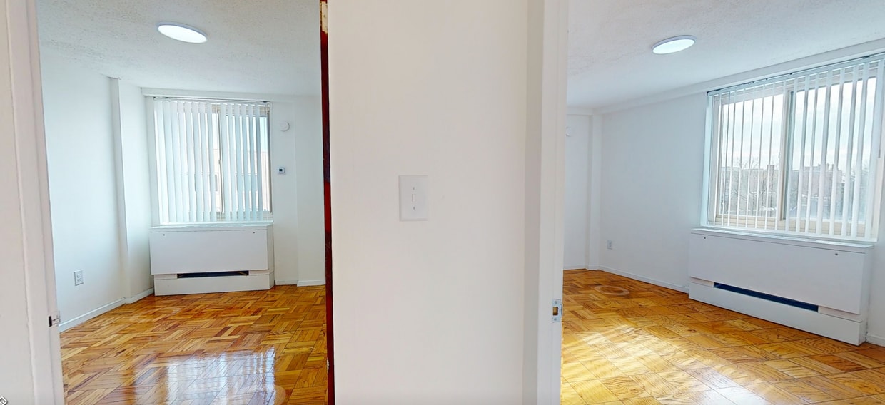 Photo - The Woodner Apartments