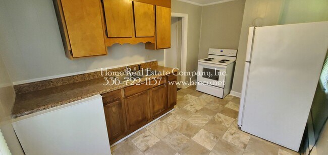 Foto del edificio - 834 Gray Ave NE