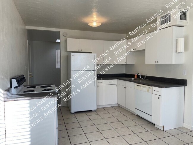 Foto del edificio - 8835 N 28th Ave