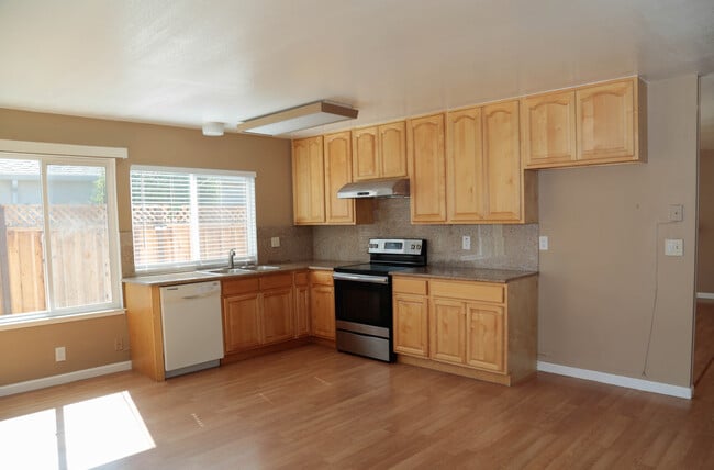 Building Photo - 4160 Arpeggio Ave