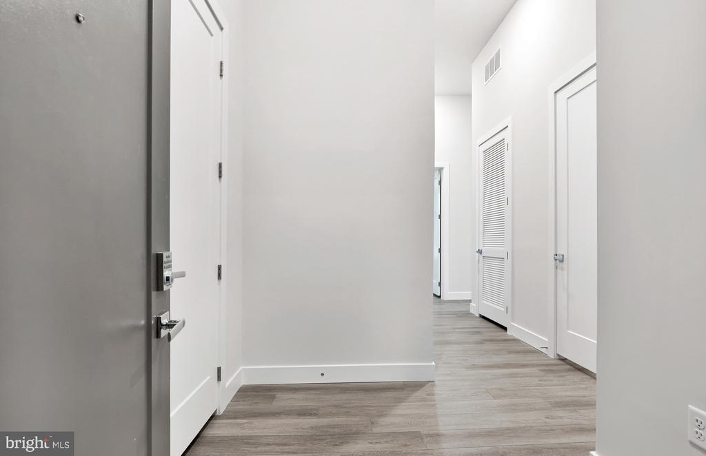 1761 Old Meadow Rd Unit 104, McLean, VA 22102 Apartment for Rent in