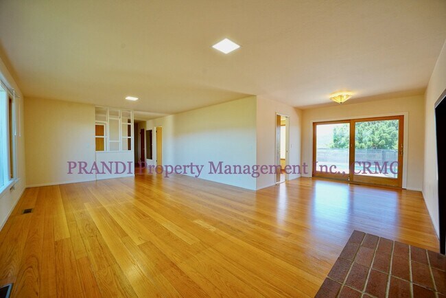Foto del edificio - 6 Blue Rock Ct