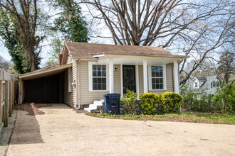 Building Photo - 1005 Greens Lake Rd