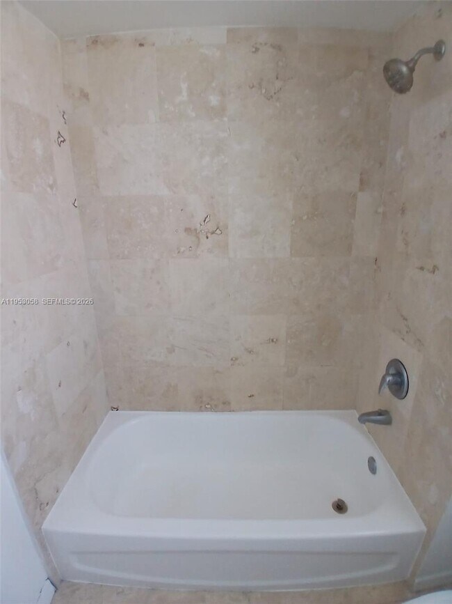 Foto del edificio - 425 NE 30th St