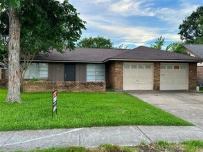 Building Photo - 3216 Edmonton Dr