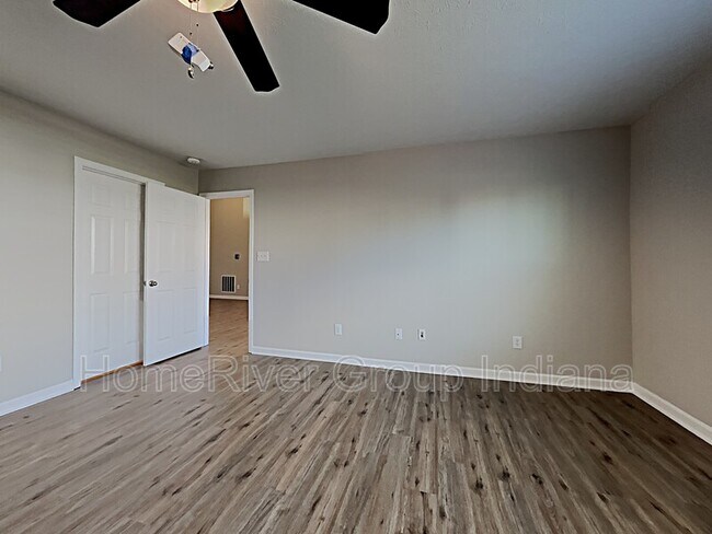 Building Photo - 12356 Cricket Song Ln