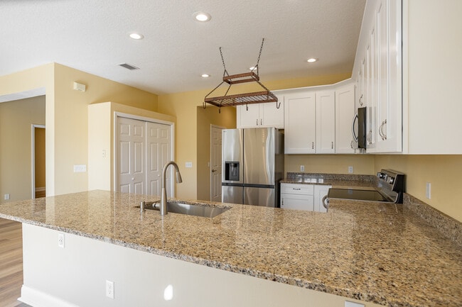 Building Photo - 3204 W Empedrado St