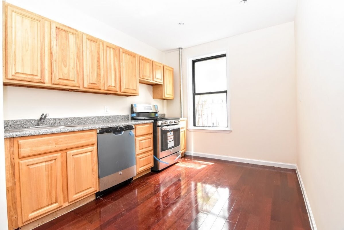 548 W 164th St Unit 4F, New York, NY 10032 Apartment for Rent in New