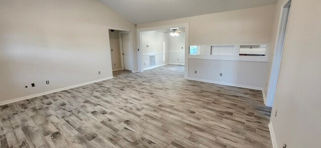 Foto del edificio - 2308 Forrest Fields Dr