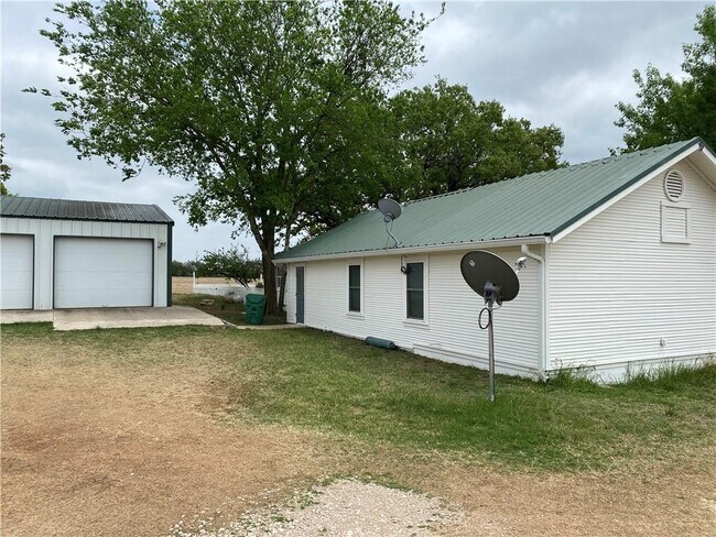 Building Photo - 7800 Co Rd 210