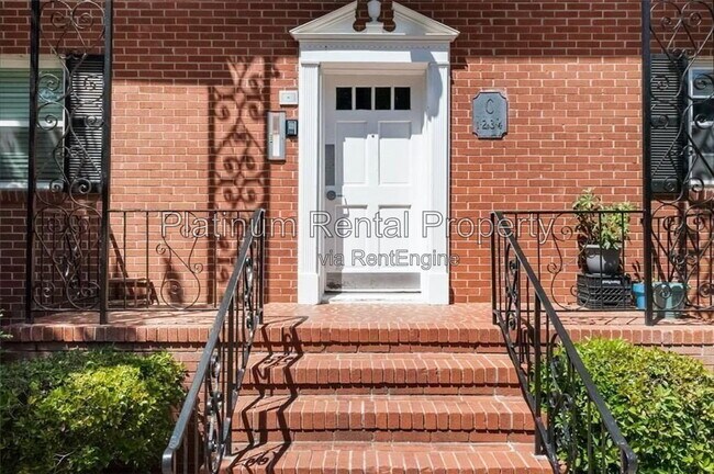 Building Photo - 3660 Peachtree Rd NE