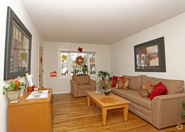 Interior Photo - Walnut Bay Apartments